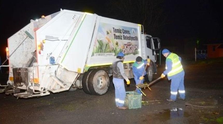 Kartepe’de Pazar Yerleri Temizlendi