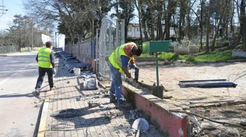 Derbent&rsquo;te Dekoratif Duvar &Ccedil;alışmaları