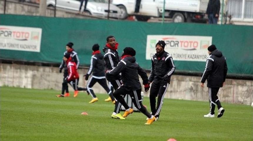 Yılmaz Vural: "s&ouml;z&uuml;n Bittiği Yerdeyiz"