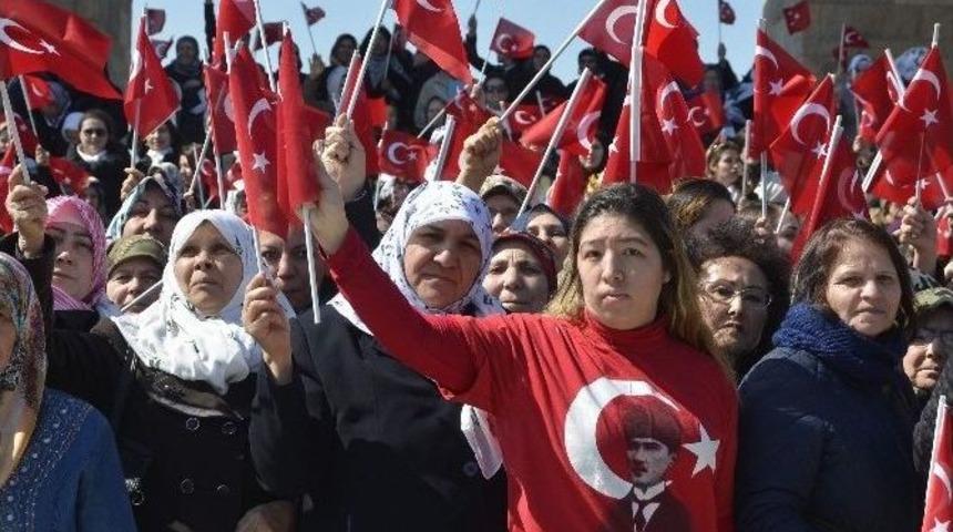 Zaferin 100. Yılında 1100 Kadın &Ccedil;anakkale&rsquo;de