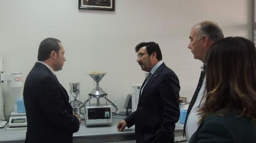 Ko&ccedil;ak&rsquo;tan Ticaret Borsası&rsquo;na Ziyaret