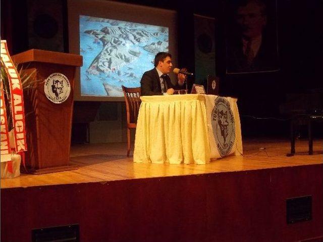Nazilli&rsquo;de &ldquo;&ccedil;anakkale Ge&ccedil;ilmez&rdquo; Konferansı 1