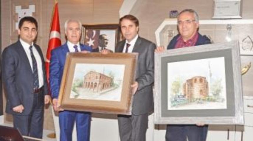 Antik Kilise Kestane Kutusu Oldu