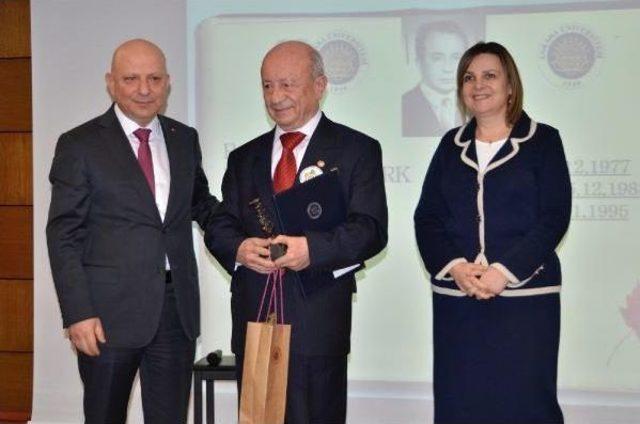 Prof. Dr. Hikmet Sami T&uuml;rk e  ankara &Uuml;niversitesi &Ccedil;ınarı  Unvanı Verildi 1