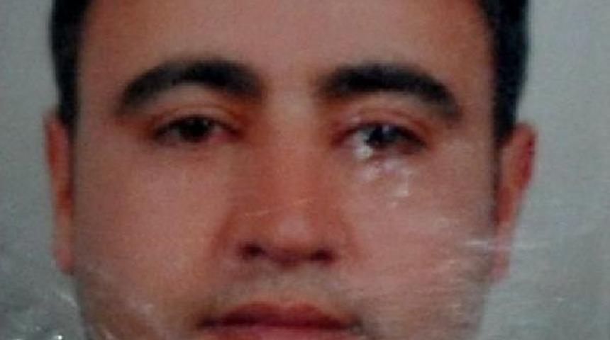 Otomobil Karayolu Iş&ccedil;ilerine &Ccedil;arptı: 1 &Ouml;l&uuml;, 2 Yaralı