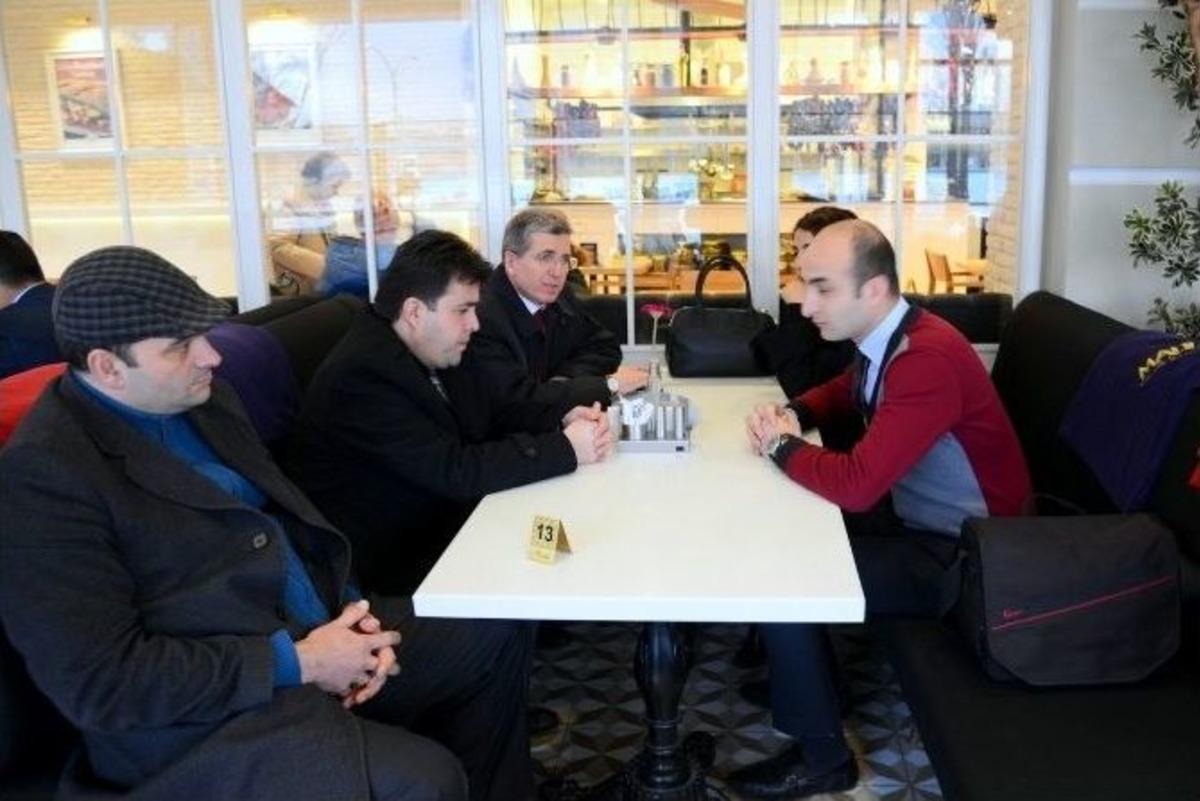 İş Yerlerine &rsquo;t&uuml;t&uuml;n&rsquo; Ziyareti