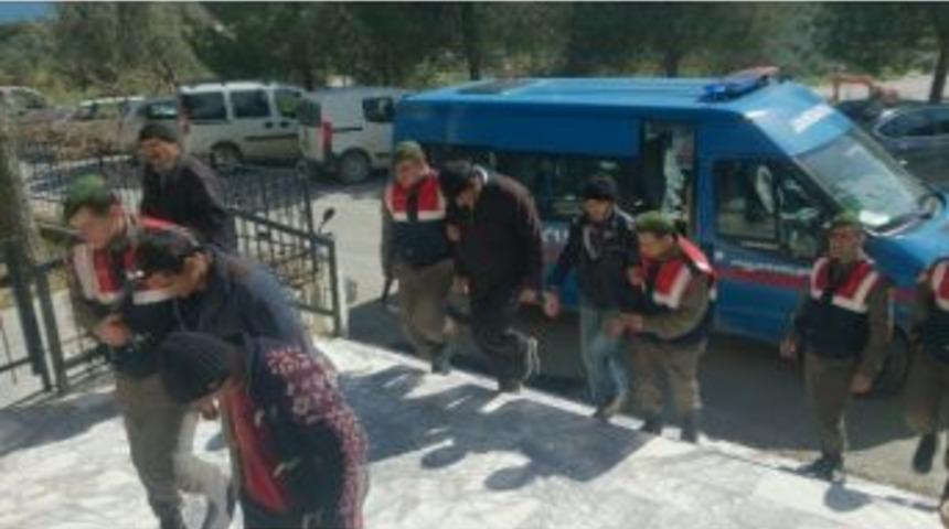 M&uuml;lteciye Ka&ccedil;ış Egitimi Verirken Yakalandılar