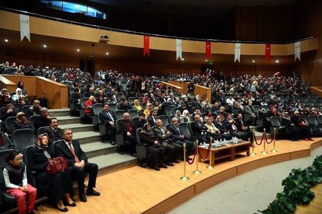 “inancın Zaferi Çanakkale” Konferansına Yoğun İlgi