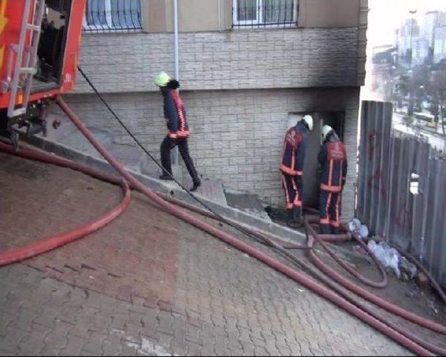 Kağıthane de Yangın Paniği... 1