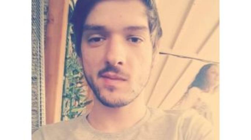 Sokakta Baygın Bulunan Gen&ccedil; Hastanede &Ouml;ld&uuml;