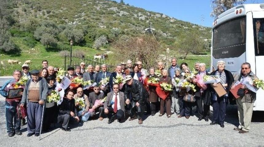 Kuşadası&rsquo;nda Yaşlılar Haftası Etkinlikleri