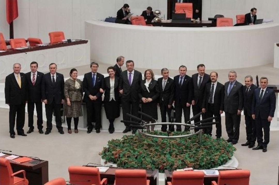 Başkanvekili Bah&ccedil;ekapılı Veda Etti