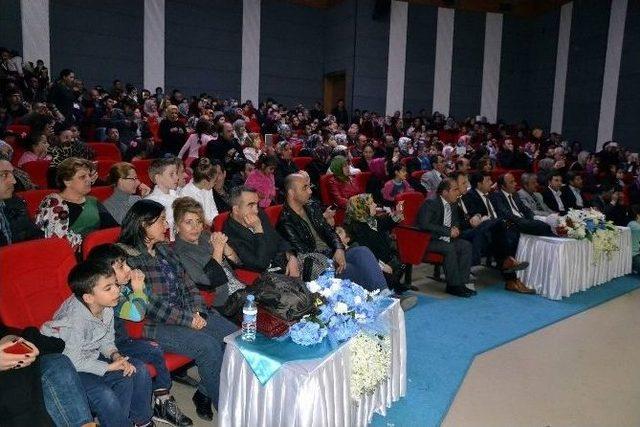 İlkokul &Ouml;ğrencilerinden &Ccedil;anakkale Gecesi 2