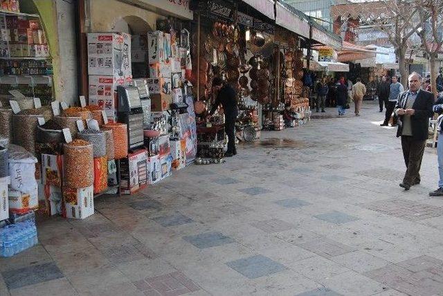 Kent Mnerkezindeki Kaldırım İşgali Önleniyor