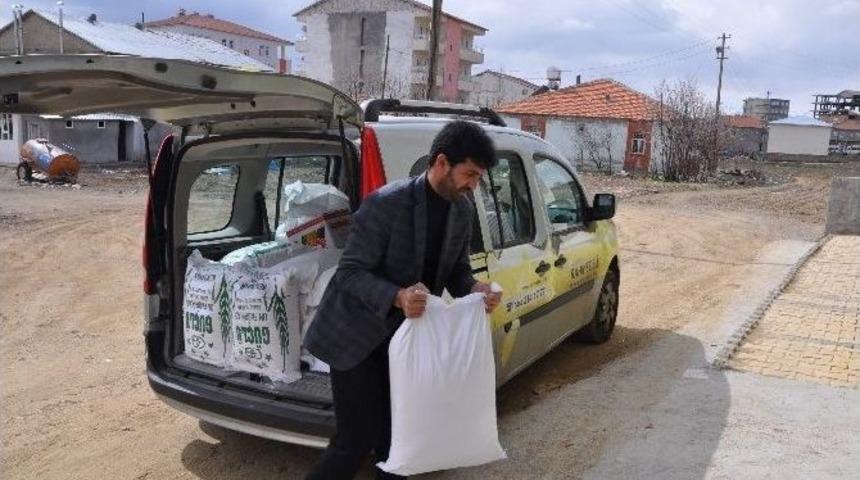 Rahmeteli Derneği Sincikli Yetimlere Yardım Ediyor