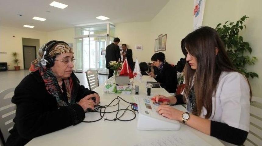 Yenimahalle&rsquo;de Yaşlılara &Ouml;zel İhtimam