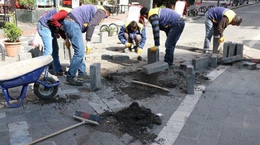 Şanlıurfa&rsquo;da Cadde Ve Sokkaklarda Bakım Ve Onarım &Ccedil;alışmaları