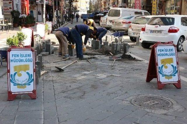 Şanlıurfa’da Cadde Ve Sokkaklarda Bakım Ve Onarım Çalışmaları