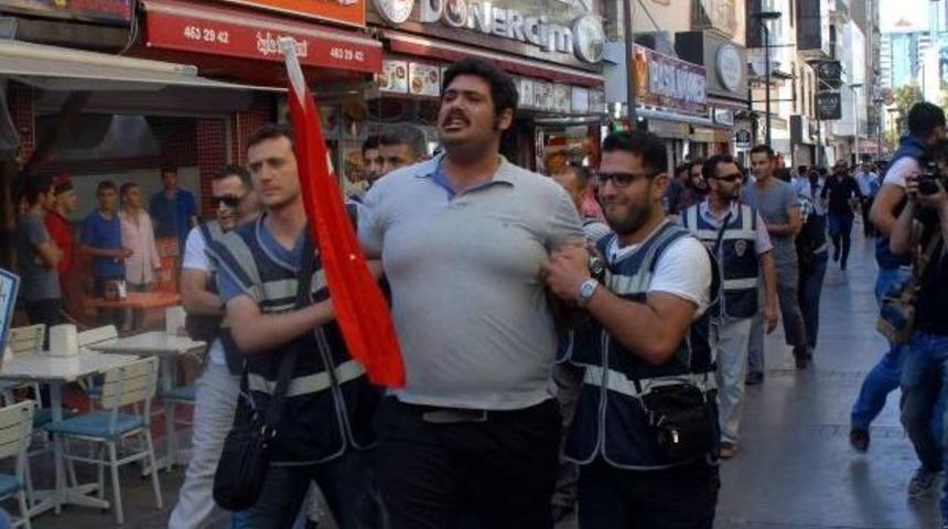 Tgb'li 10 Gence Erdoğan'a Hakaretten Dava