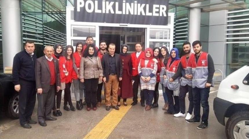 Hastane &Ccedil;alışanlarından Kızılay&rsquo;a Bağış