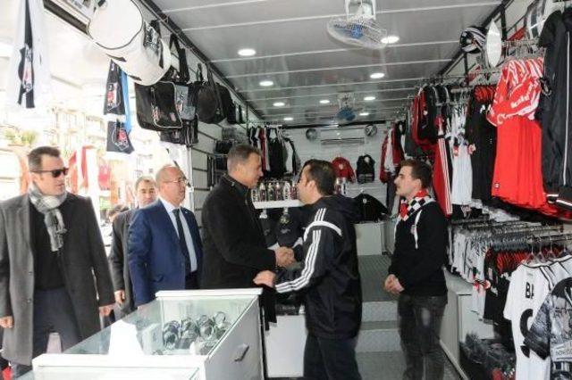 Beşiktaş Başkanı Orman Futbolcularına Sahip &Ccedil;ıktı 1