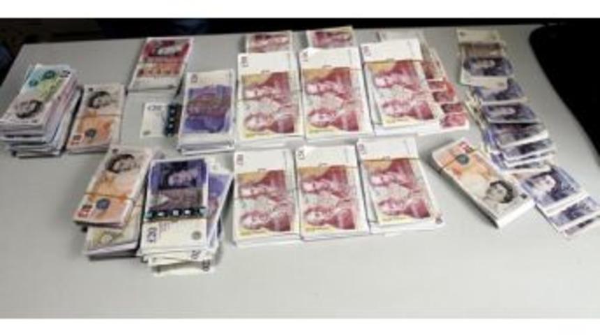 Kula'da Sahte İngiliz Sterlini Ele Ge&ccedil;irildi