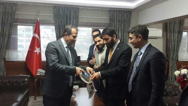 Evrensel Hafızlar Derneği’inden Vali Taşyapan’a Ziyaret 1