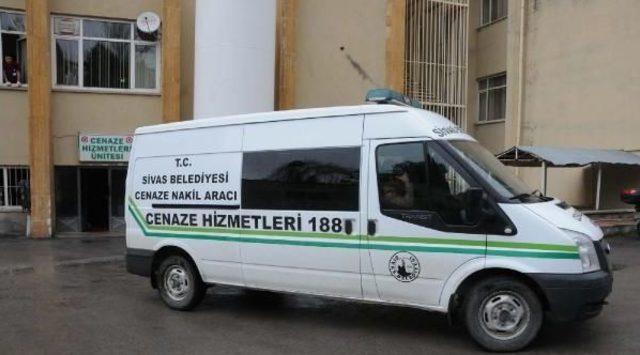 Cezaevinde 'pembe Oda' Cinayeti, 3 Santimlik Bıçakla Işlendi (2)