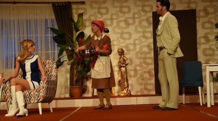 &lsquo;abim Geldi&rsquo; Oyunu İ&ccedil;in Aliağa&rsquo;da Geri Sayım Başladı