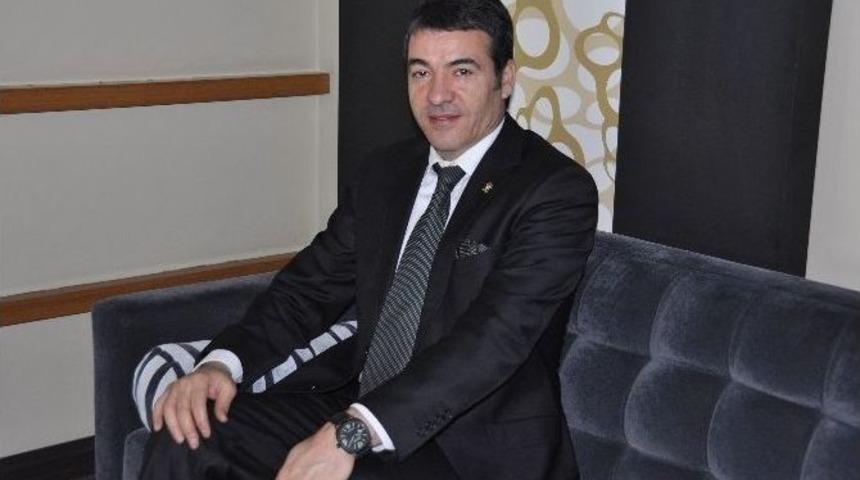 Sadık Karakan Sanayiciye &Ouml;vg&uuml; Yağdırdı