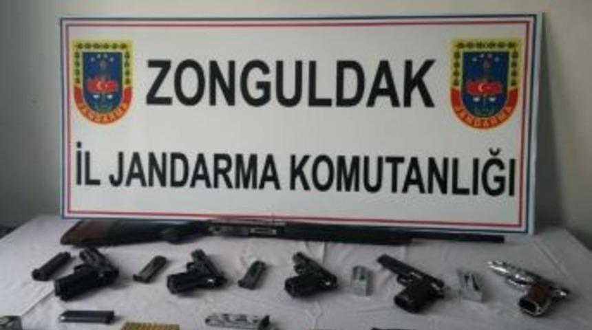 Alaplı Jandarma&rsquo;dan Silah Operasyonu