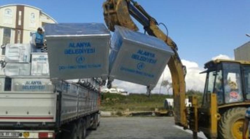 Alanya&rsquo;da 1500 Yeni &Ccedil;&ouml;p Konteyneri Alındı