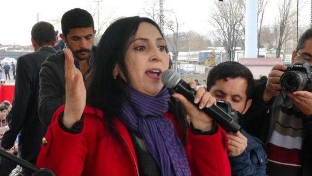 Hdp'li Yüksekdağ: Cumhurbaşkanı Yan Çizmeye Çalışıyor