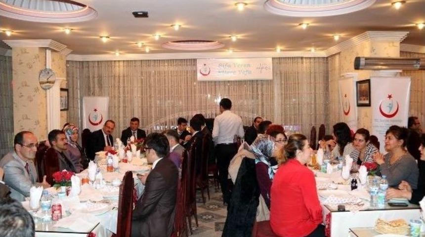 Vali Canbolat, Sağlık &Ccedil;alışanlarıyla Buluştu