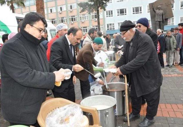 İslahiye'de Vatandaşlara Çanakkale Menüsü Dağıtıldı