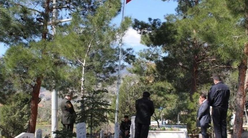 Eskişehir&rsquo;de Şehit Aileleri Programı Ve Kabir Ziyareti