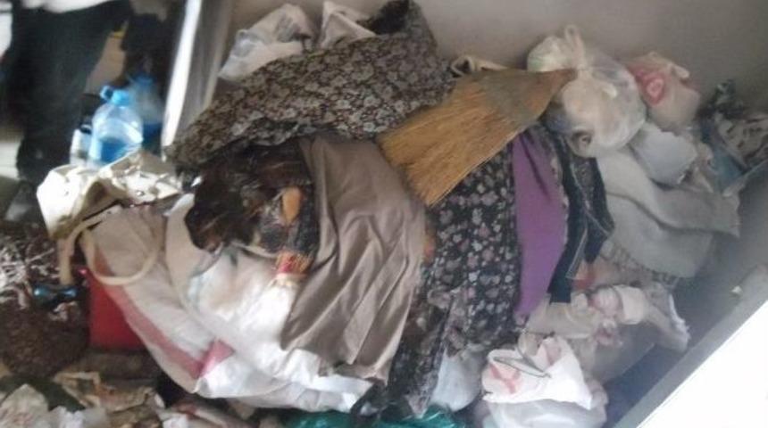 Bu Evden 15 Kamyon &Ccedil;&ouml;p &Ccedil;ıktı