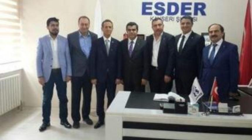 Vali Orhan D&uuml;zg&uuml;n&rsquo;den Esder&rsquo;e Ziyaret