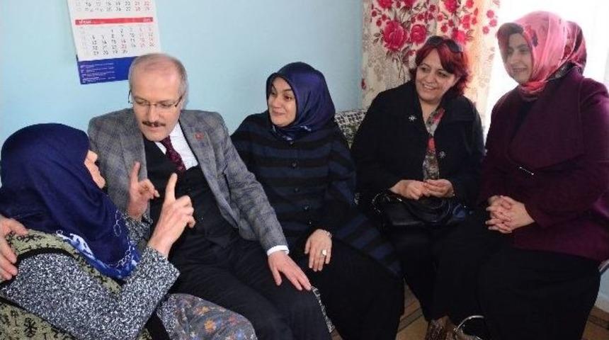 Kafaoğlu Yaşlıların G&ouml;nl&uuml;n&uuml; Aldı