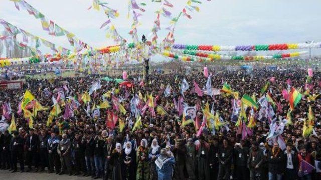 Van'da Nevruz Kutlamasında Olay Çıktı(2)