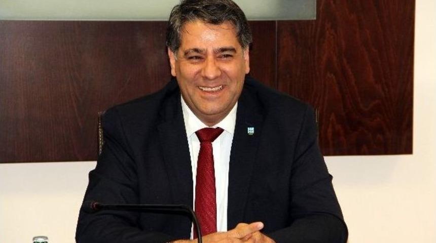 Karab&uuml;k &Uuml;niversitesinde Devir Teslim T&ouml;reni