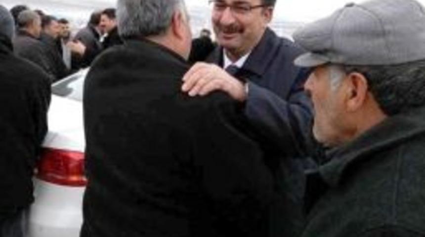 Ak Parti Milletvekili Aday Adayı Vesim Yılmaz, G&uuml;ney İl&ccedil;elerinde Ziyaretlerde Bulundu