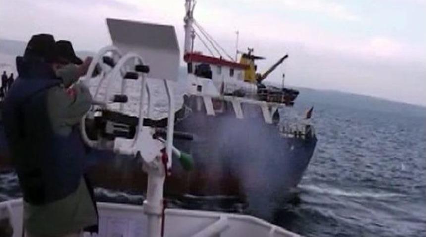 Operasyon Yapılan Ka&ccedil;ak G&ouml;&ccedil;men Gemisinin Yeni G&ouml;r&uuml;nt&uuml;leri Ortaya &Ccedil;ıktı