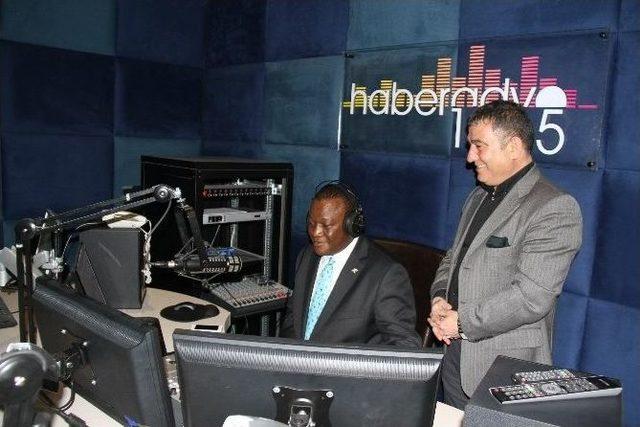 G&uuml;ney Afrika B&uuml;y&uuml;kel&ccedil;isi Haber Medya&rsquo;da 1