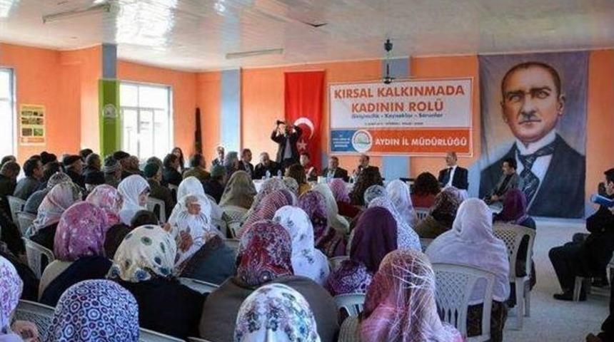 Aydın&rsquo;da Kadın &Ccedil;ift&ccedil;iler G&uuml;&ccedil; Birliği Yapıyor