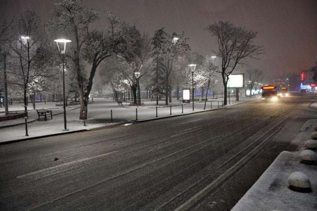 Konya&rsquo;da Ulaşıma Kar Engeli