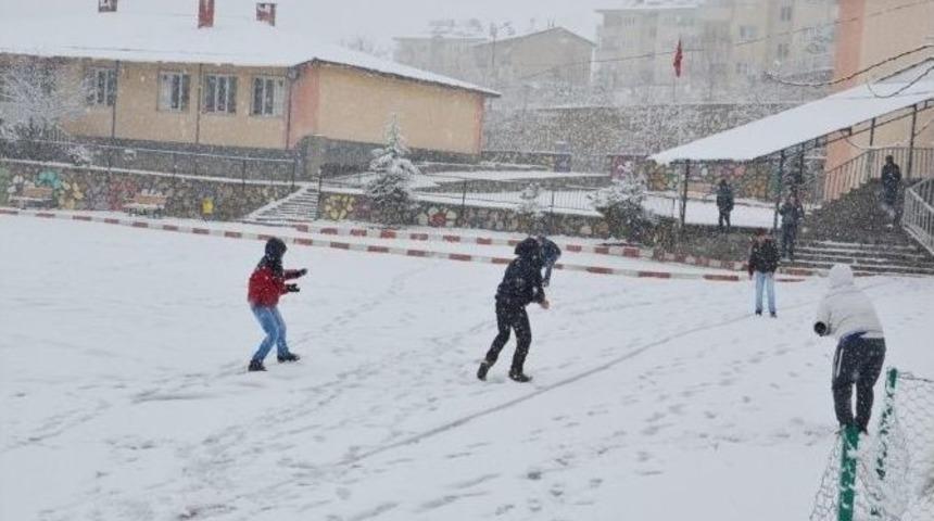Kahramanamraş&rsquo;a Mart Ayında Kar S&uuml;rprizi