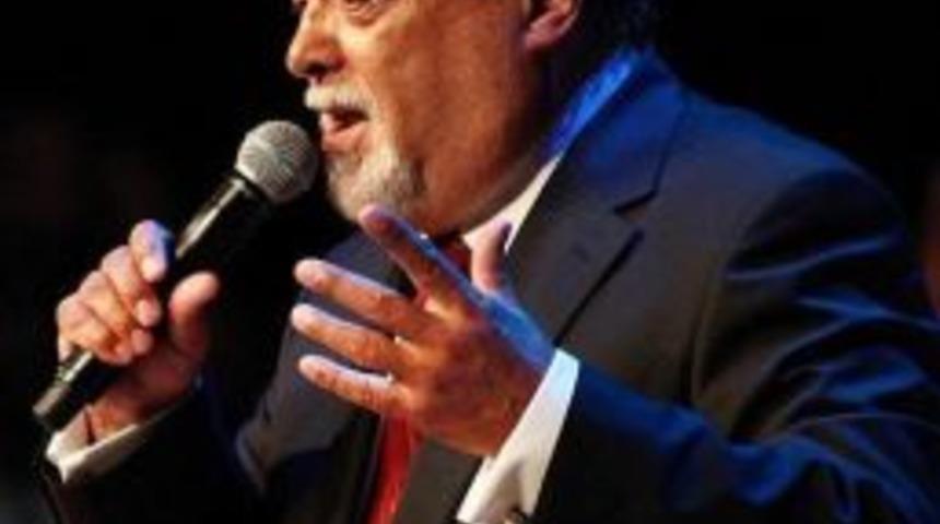 Sel&ccedil;uk Alag&ouml;z Hayranlarıyla Buluşuyor