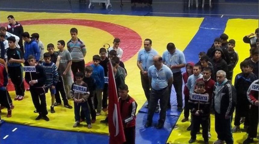 Okullar Arası G&uuml;reş M&uuml;sabakaları Ortaca&rsquo;da Başladı