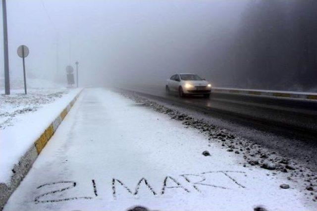 Bolu Dağı'nda Kar Ve Sis